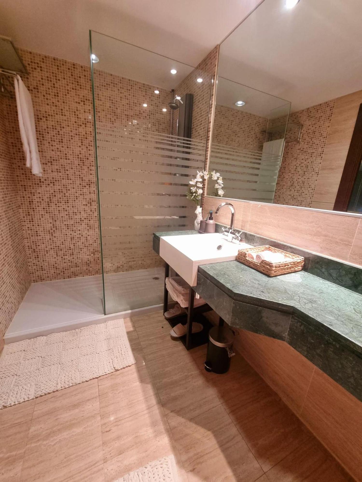Exyca Ifema Apartament *
